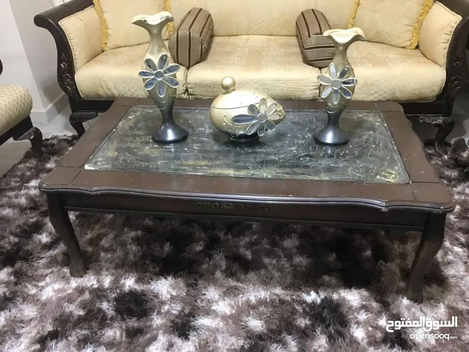 طقم كنب زاد طاولة