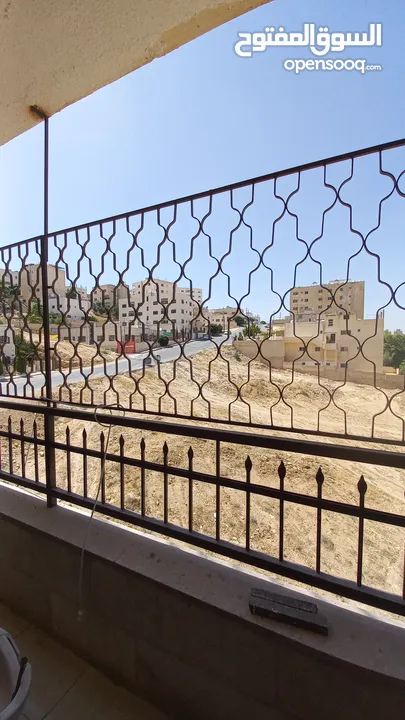 شقة بمنطقة عدن قريب من دوار الجبالي للبيع  بسعر مغري جدا