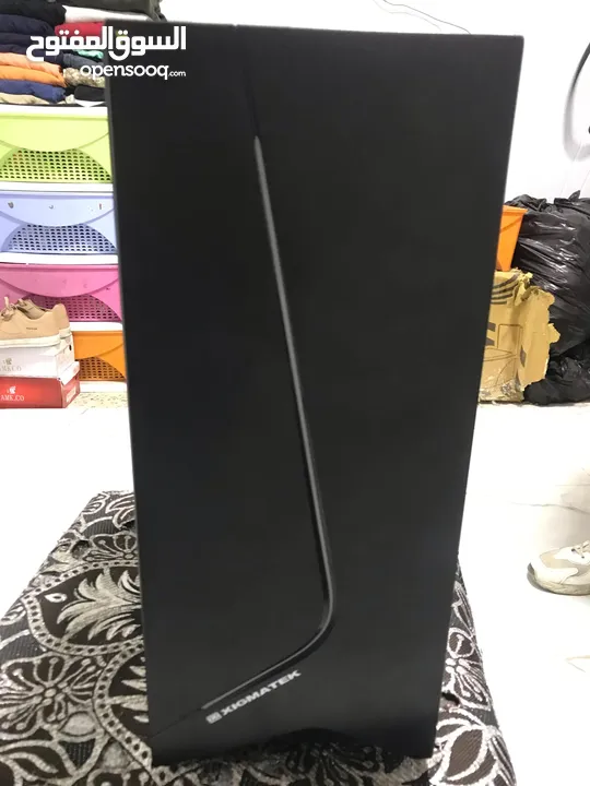 pc للبيع نقاصو شاشة
