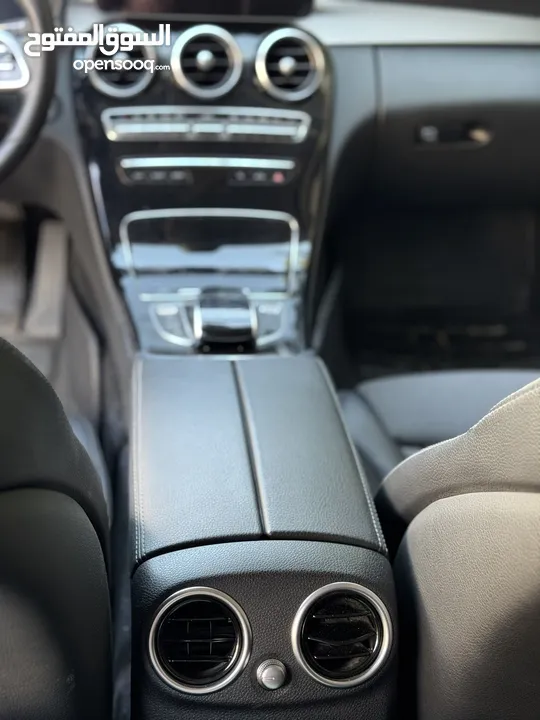 C200 (AMG) 2020 low millage