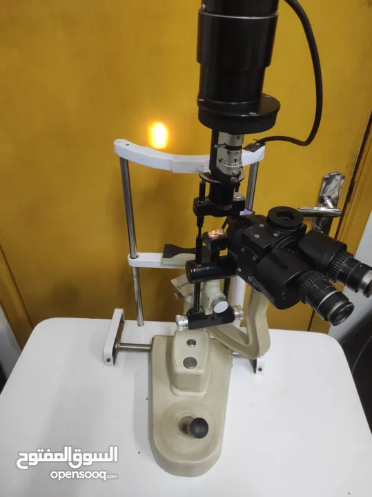 اجهزة فحص عيون للأطباء