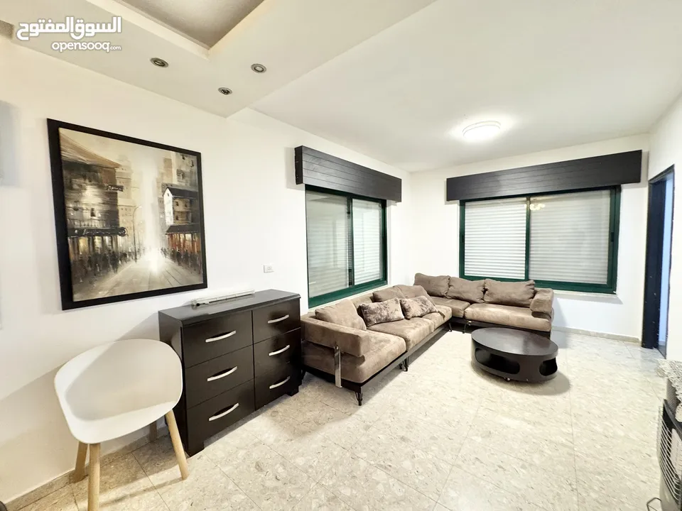 شقة للبيع بسبب السفر