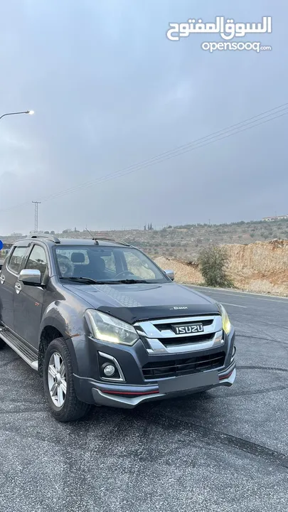 ايسوزو دي ماكس فل كامل فحص كامل موديل 2018 ماتور 3000cc بحالة ممتازة للبيع