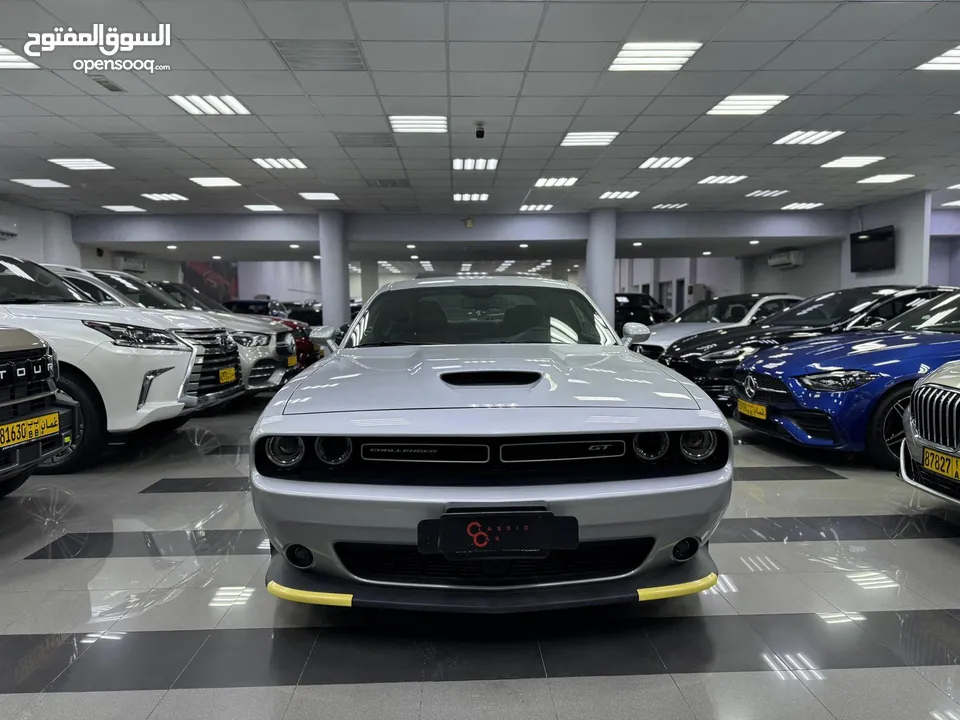 Dodge challenger GT 2021