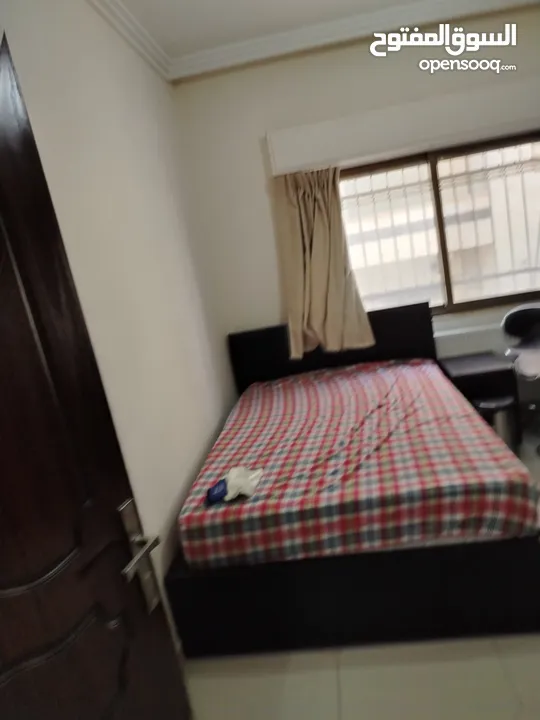 شقه للبيع الجبيهه إسكان المخابرات مقابل قصر الاميره بسمه