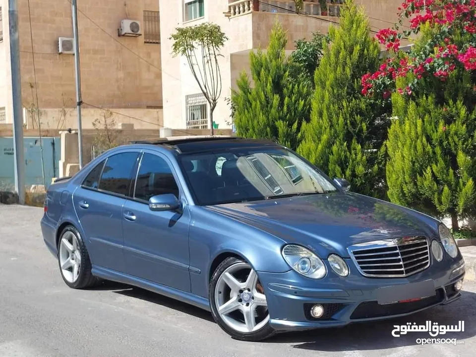 مرسيدس بنز بانوراما E200 2004 محدث 2009