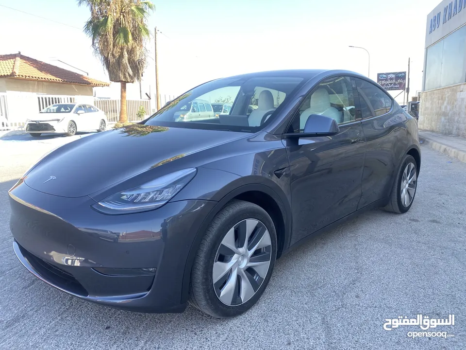 TESLA Y LONG RANGE 2021