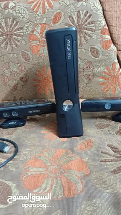 بسم الله الرحمن الرحيم اكس بوكس 360 للبيع بحاله ممتازه استخدام قليل   غير معدل