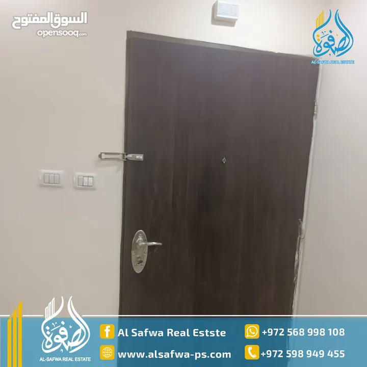 شقه مفروشه للايجار  واسعه للايجار البيره قرب الصحه  مناسبة جدا لعائله