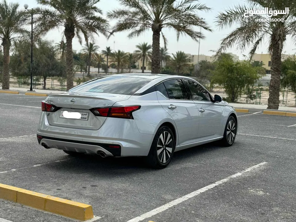 Nissan Altima 2019 (Silver)