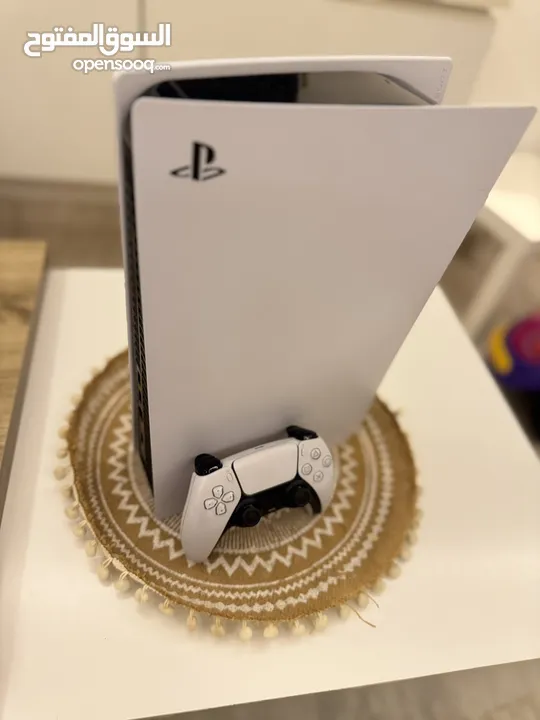 بلايستيشن 5 نظيف جدا بحال الوكالة استعمال خفيف جدا playstation5 بليستيشن 5 نظيفة جدا بحال الوكاالة