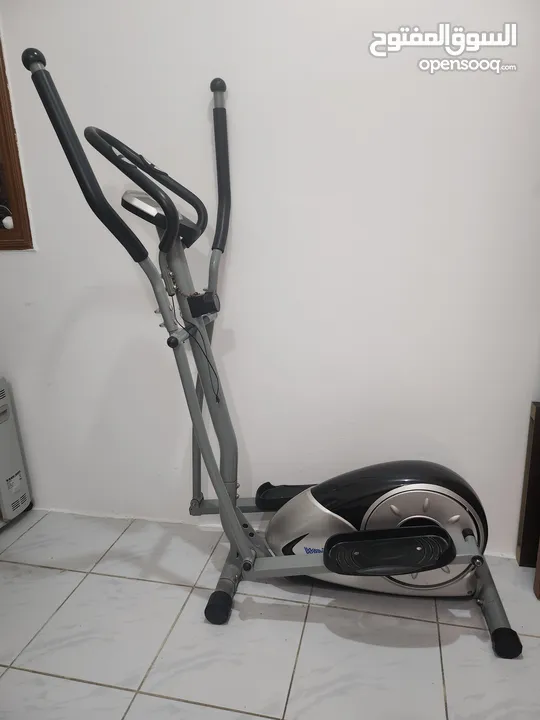 Very good condition Elliptical machine for sale