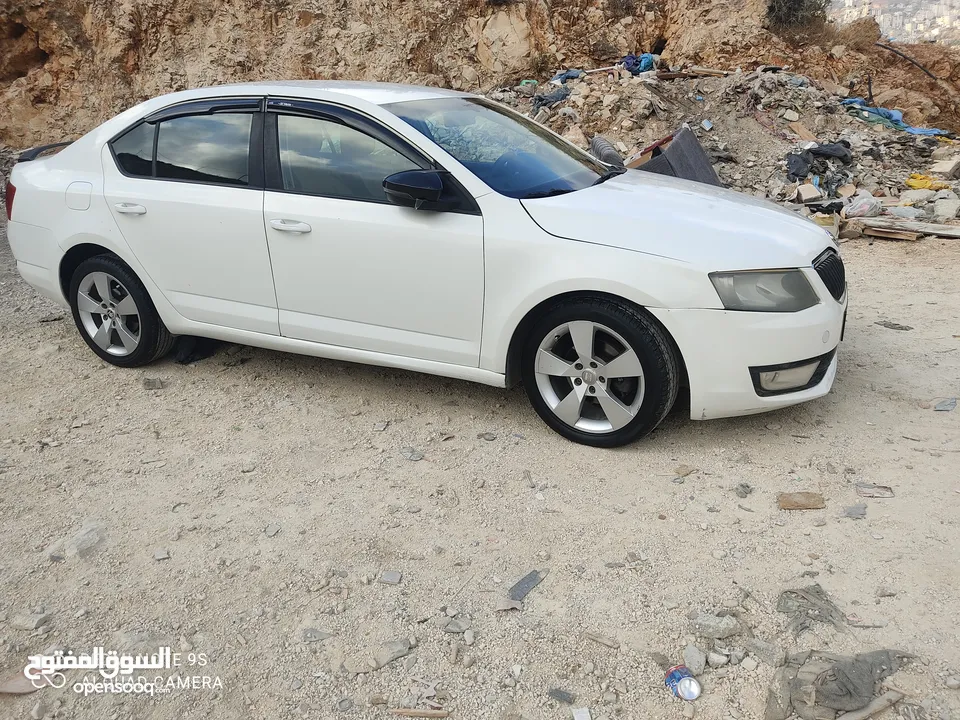 سكودة أوكتافيا 2015