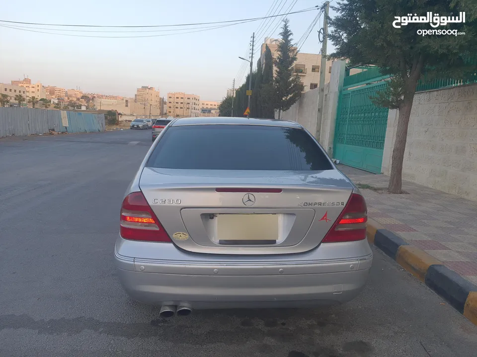 Mercedes Benz C200 2001  مرسيدس بنز c200 موديل c2001 مفتاح شفط بحالة ممتازة