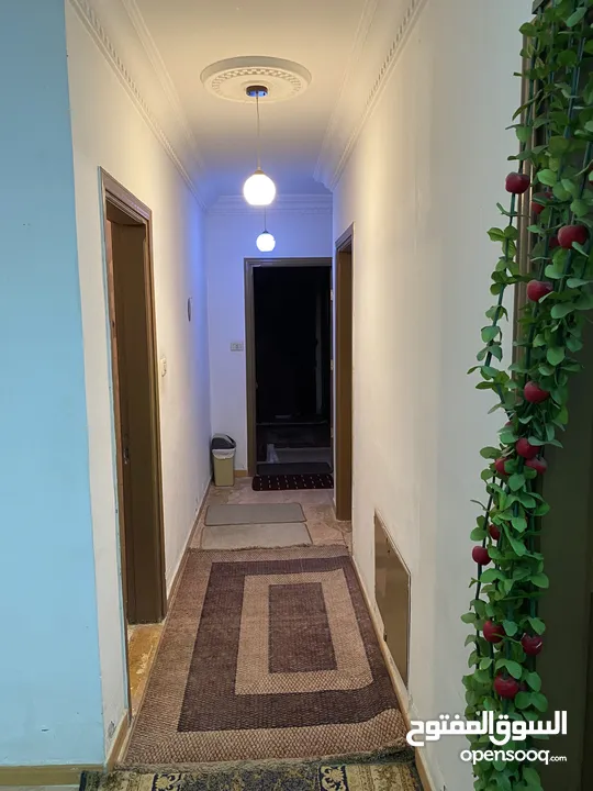 شقة ارضية للبيع بجبل الحسين ، شارع يافا ، عمارة 82 ، شقة 1 مع ترس وكراج سيارة