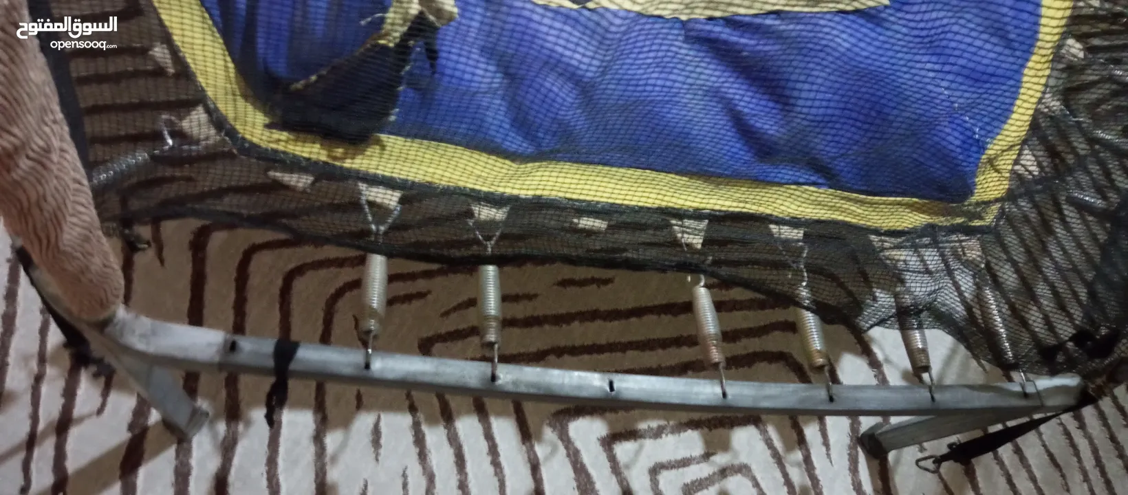 (ترامبولين مستعمل بحاله الوكاله عرضها 1,80 حجم كبير للبيع بسعر مغري جدا جدا) التواصل على الواتس