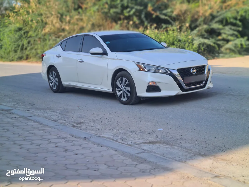 Nissan Altima GCC V4 2019 price 45,000 AED