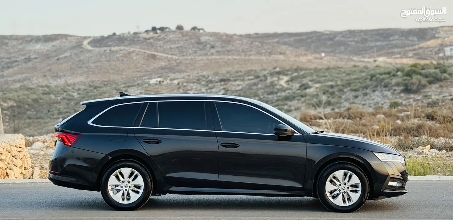 اوكتافيا 2021/20 بالنايلون منمرة من اربع شهور حررق سعرر 95.000 شيكل كاش و نهاائي