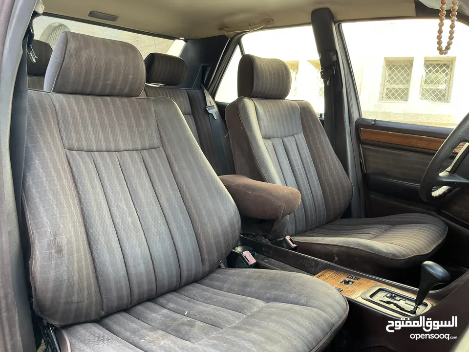 ‎مرسيدس بنز  E200 1992 مميزة جدا للبيع بسعر مغري