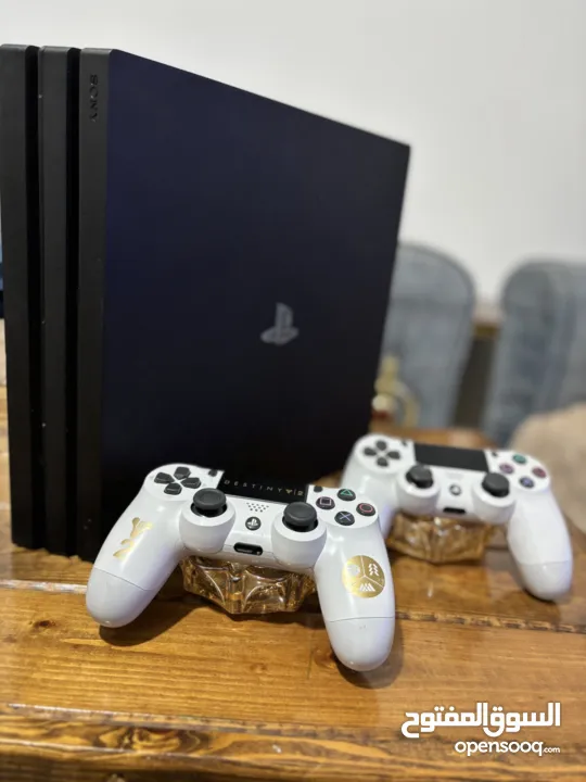 Ps 4 pro  بلايستيشن 4 برو