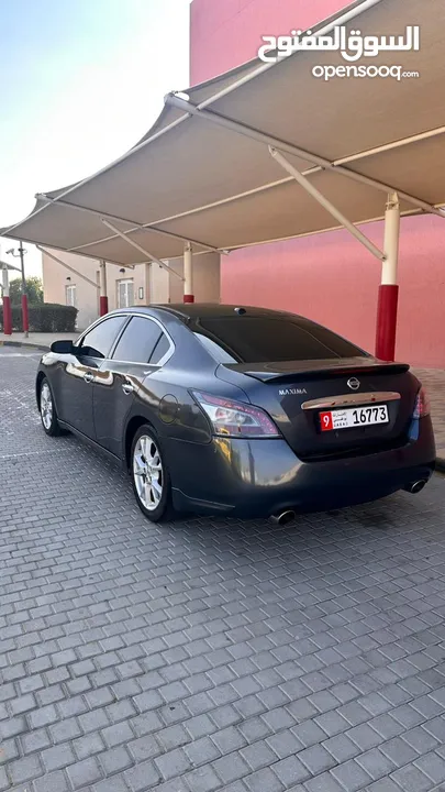 Nissan Maxima Full option Second owner in UAE