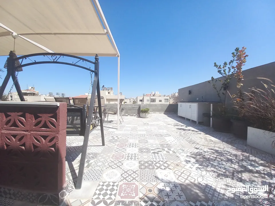 شقة مع روف مفروشة للايجار في الرابية  ( Property 34158 )-174867630