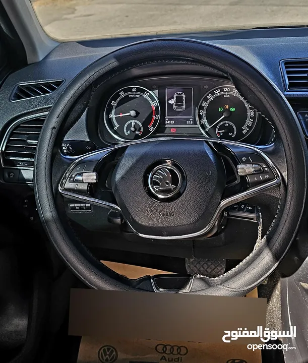 سكودا فابيا 2022 اوتماتيك بنزين سحب شركة فحص نخب