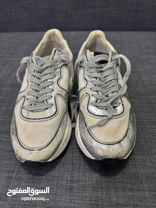 Golden Goose "Running"