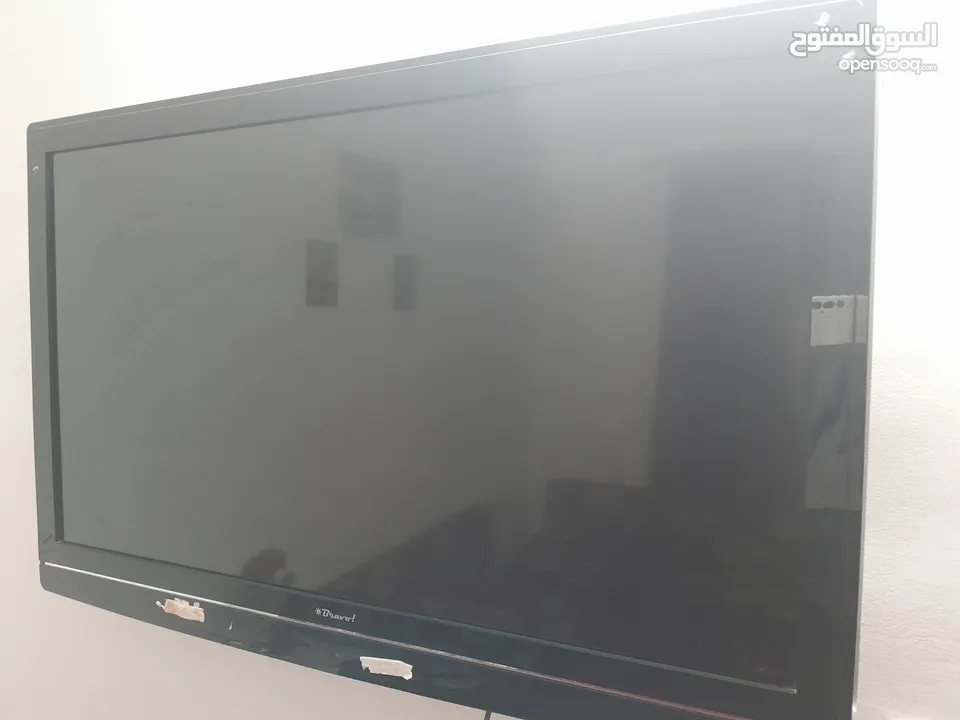 شاشه 43انش Bravo   نظيفه وممتازه جدااا