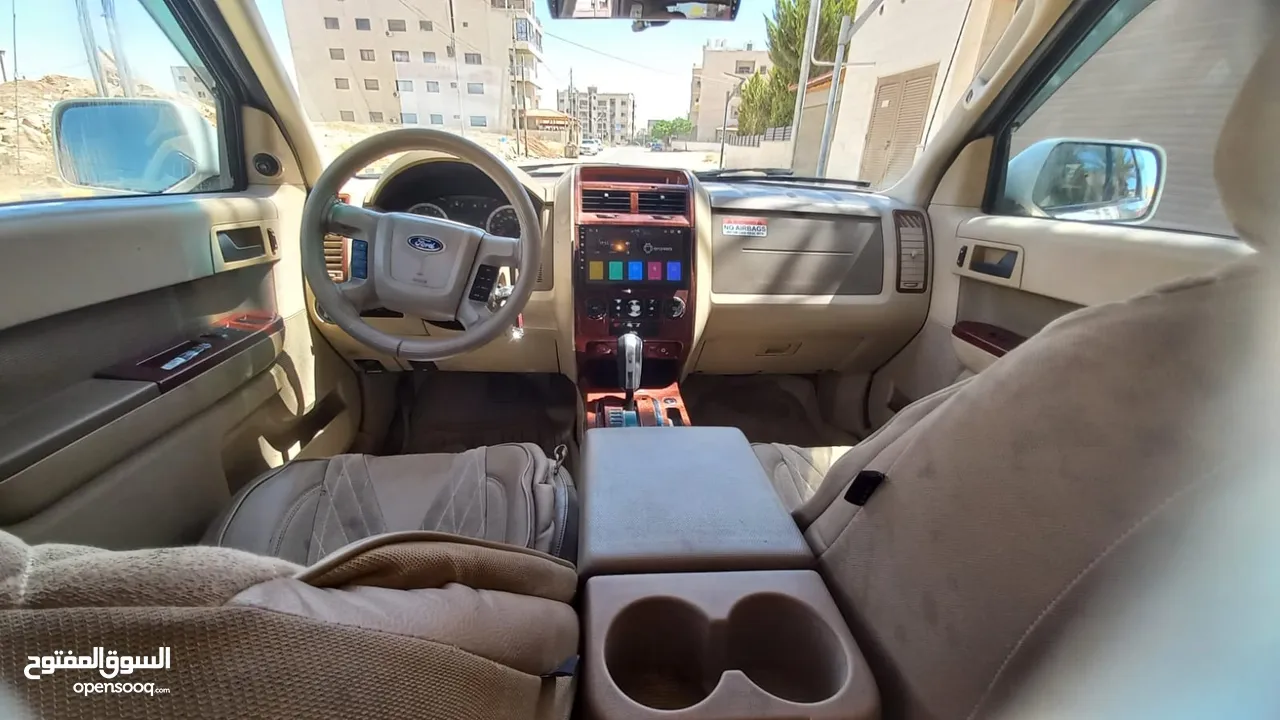 فورد اسكايب فل بفتحه فحص 3 جيد لون ابيض لؤلؤي بسعر مغري قابل للبدل