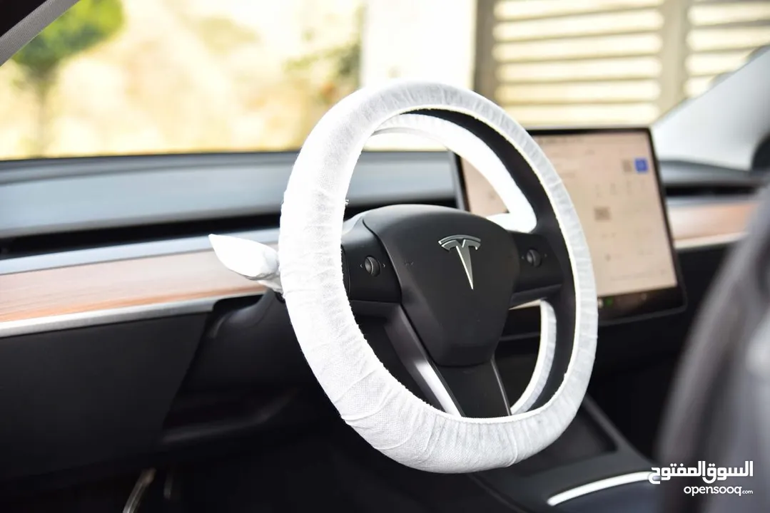 ‏Tesla Model 3 Standerd Plus 2023 بدفعة 2500