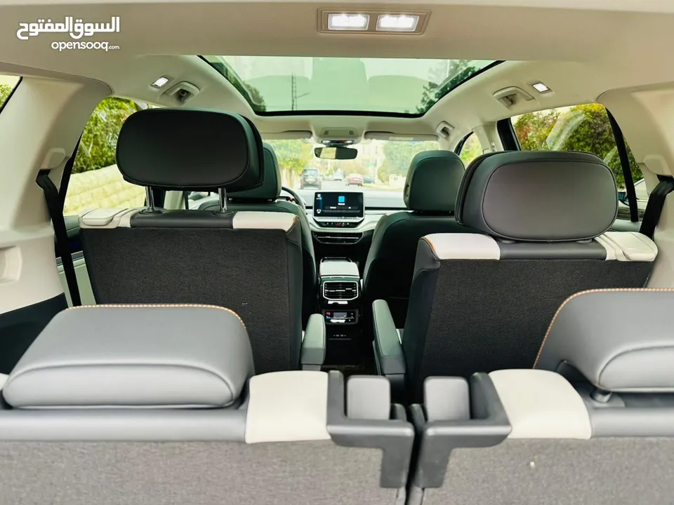 Volkswagen ID6 Crozz Pro 2022VIP اوتوسكور A+ ممشى قليل  فل كامل اعلى صنف