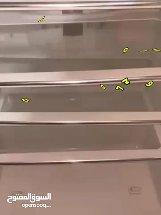 ثلاجه شارب  مستعمله