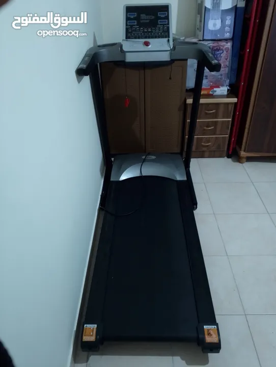 جهاز ركض تريدمل نوع spirit fitness