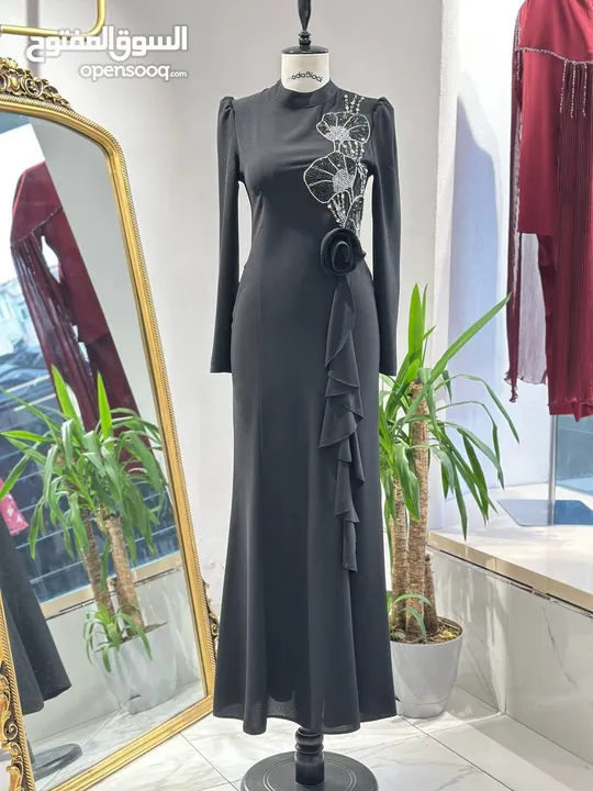 فستان مميز وراقي
