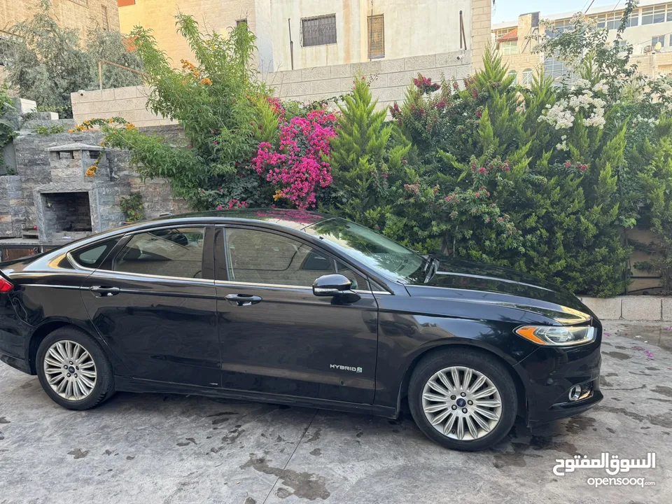 فورد فيوجن موديل 2014 للبيع