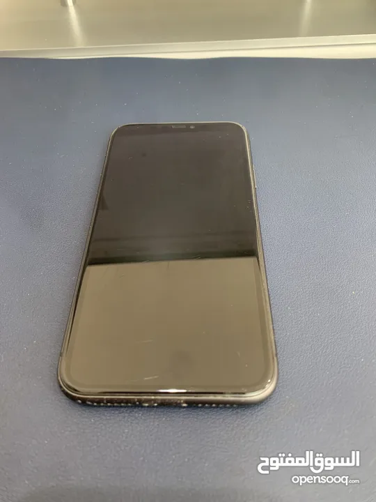 جهازين أيفون 11 وأيفون xs max بسعر طيب