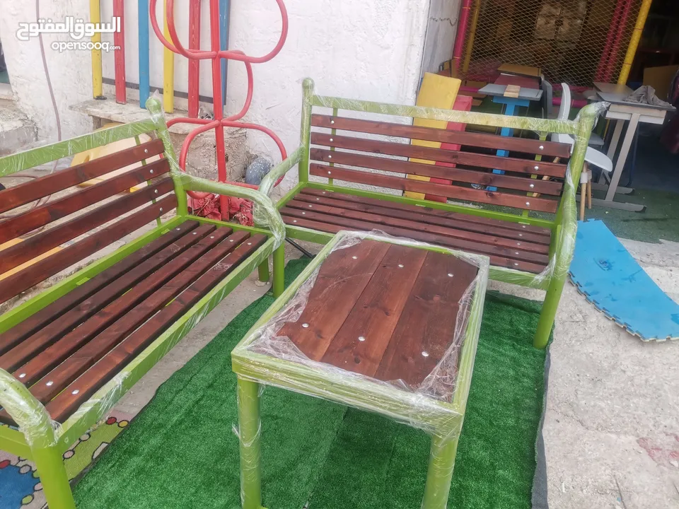 مقاعد حدائق ومزارع وبنشات حديد وخشب سويد متوفر ثلاثي وثنائي ومفرد. خدمة التوصيل لجميع  المحافظات