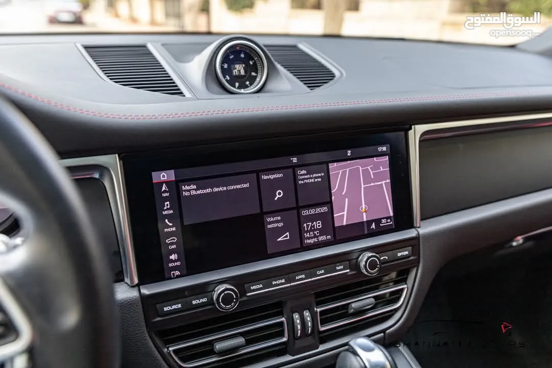 Porsche Mecan 2.0L Turbo وارد وكالة نقل