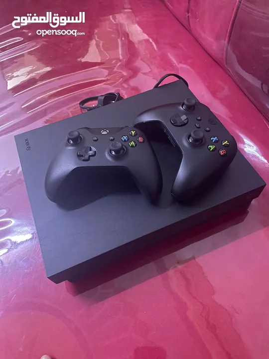 للبيع xbox One x اللعبه نظيفه جداً وشبه جديده تواصل