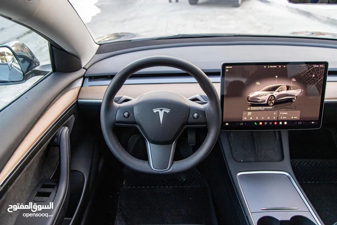 تيسلا model 3  tesla 2023 ستاندر  فحص كامل بحاله الوكاله  لون فيراني