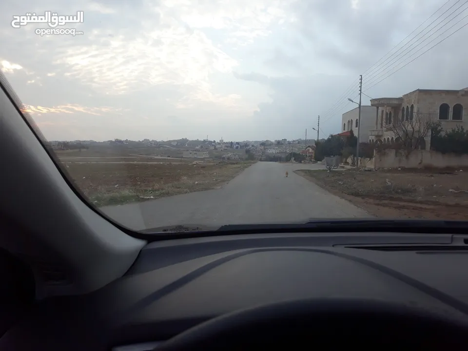 قطعتين أرض متلاصقات 600 م خلف جامعة الإسراء حوض 10/المحطة