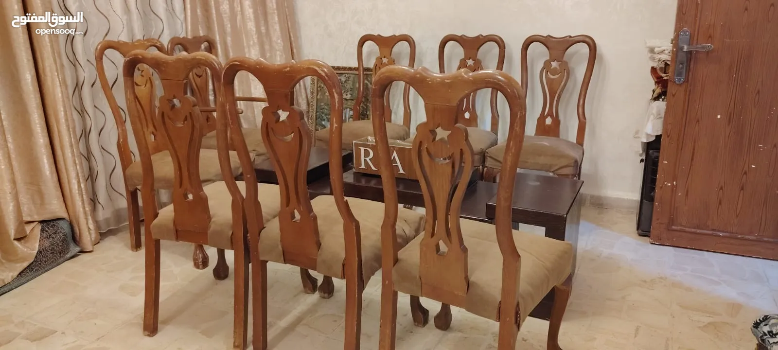 طقم كنابيات كامل مع طاوله و كراسي