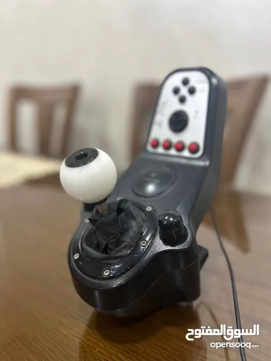 ستيرنغ لوجيتك G27 للبيع مع كامل ملحقاته (Logitech G27 Steering wheel)
