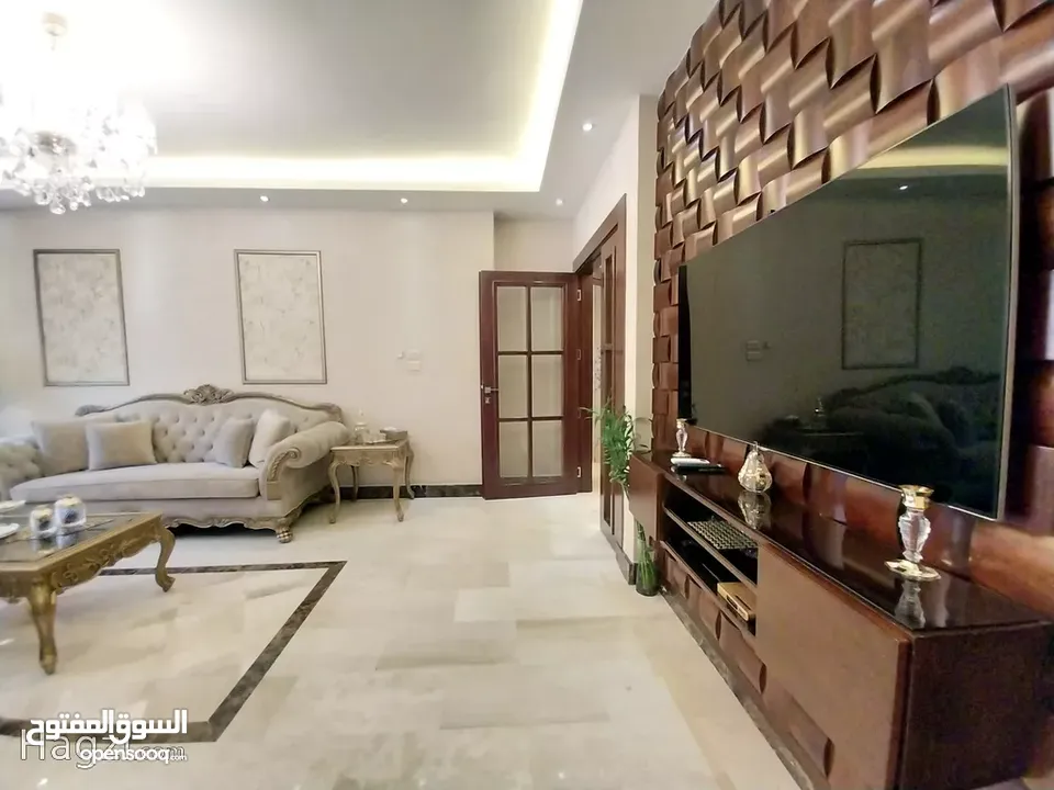 شقه للبيع في منطقه الصويفيه ( Property ID : 33768 )