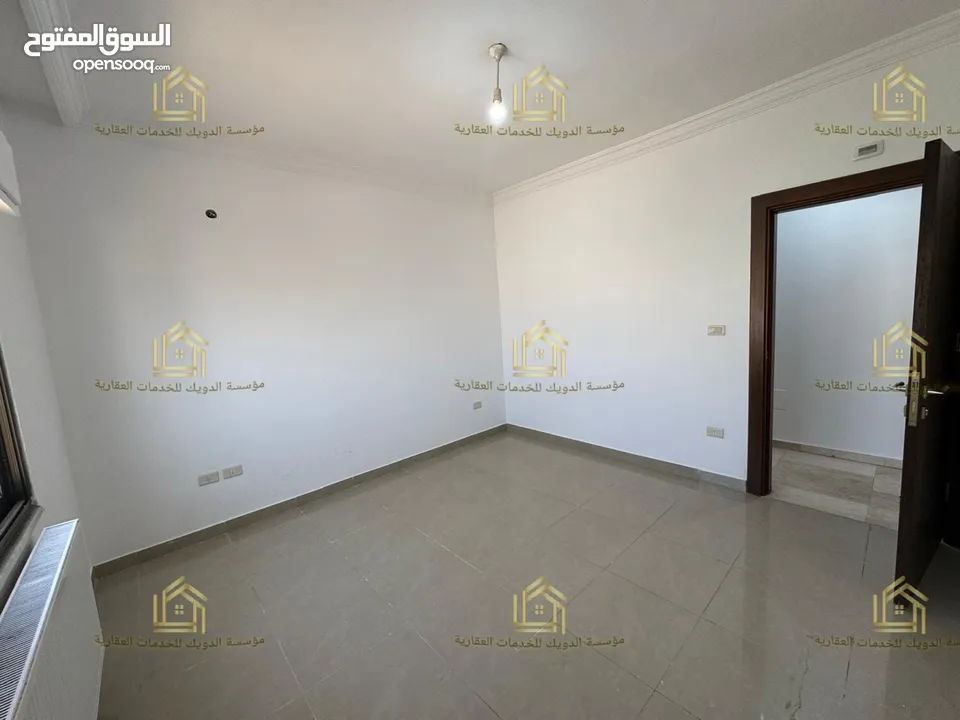 شقة سوبر ديلوكس - النخيل - 4نوم 2ماستر - 250م - بلكونتين بإطلالــــه مميزة - قرب الخدمات العامة