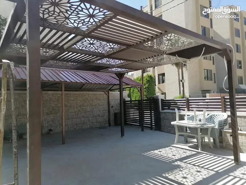 ورق جدران والشيبورد وبانوهات وجبسن بورد وبديل الرخام وبديل الخشب وبديل الحجر والقرميد والفاير بليس
