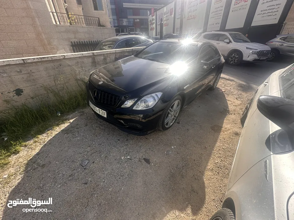 مرسيدس E250 كوبيه ممشى قليل للبيع بسبب السفر