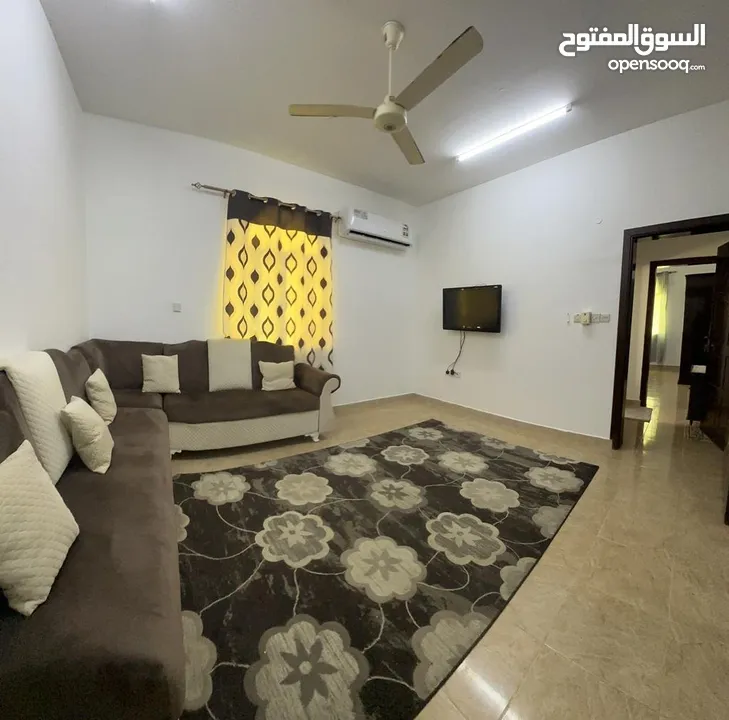 for Rent شقه مفروشه غرفه وصاله وحمام ومطبخ