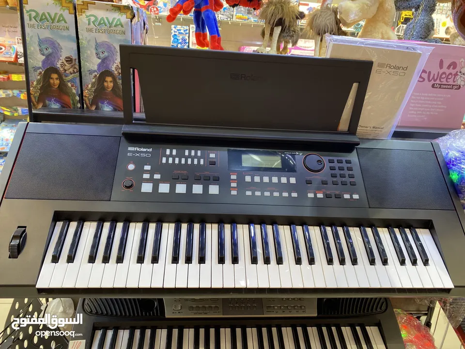 اورغ Roland شرقي غربي